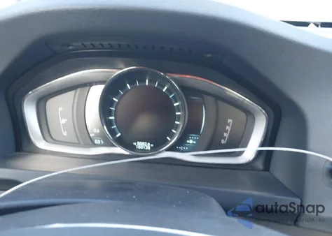 2014 Volvo S60 T5 z USA, uszkodzony, nr VIN YV1612FSXE2291284